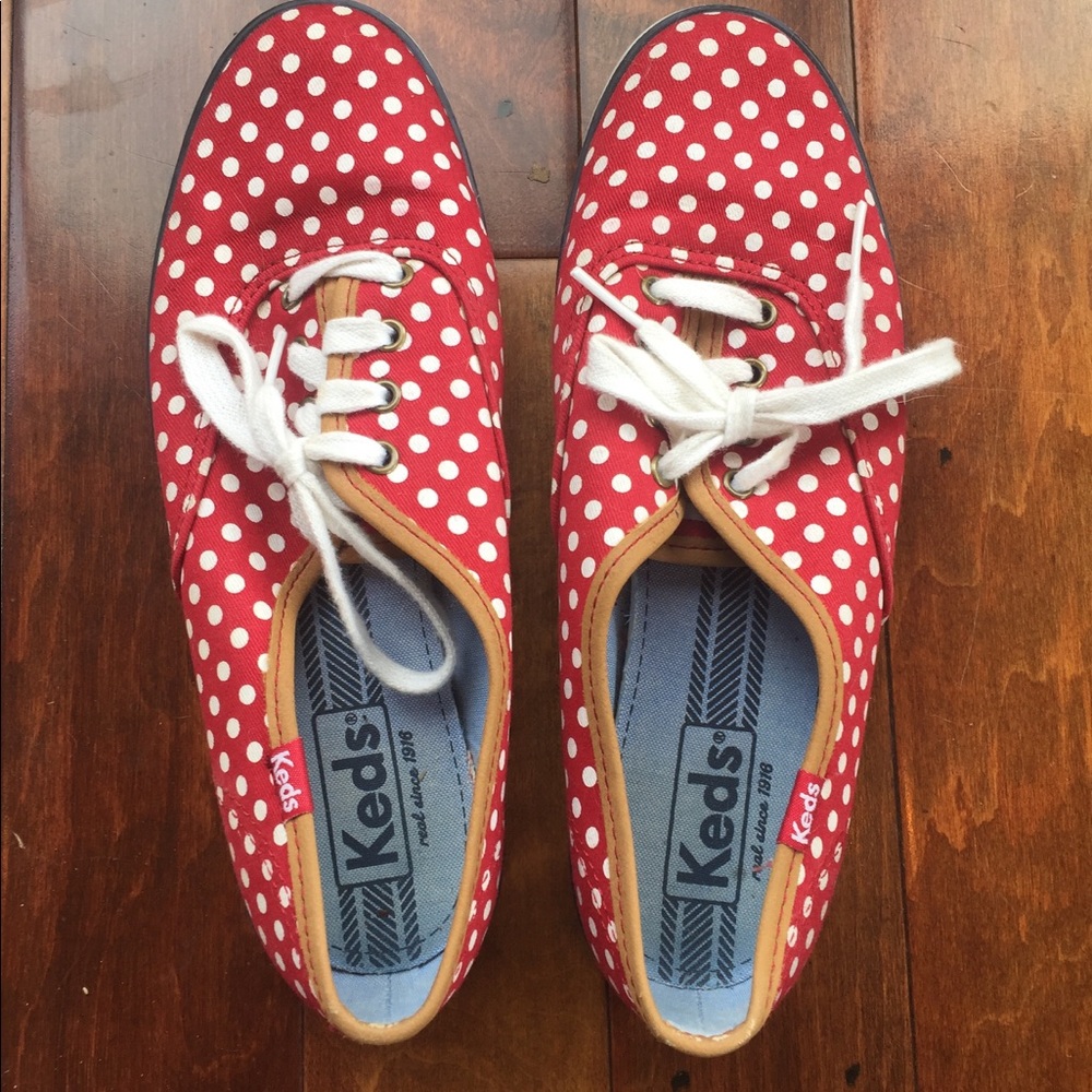 Keds polka dot size 6 1/2